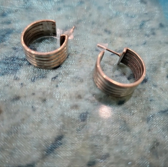 James Avery Retired Rayos Ear Posts - Picture 11 of 15